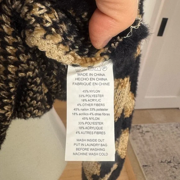 MICHAEL Michael Kors Fuzzy Leopard Knit Sweater – Size S - Picture 7 of 7